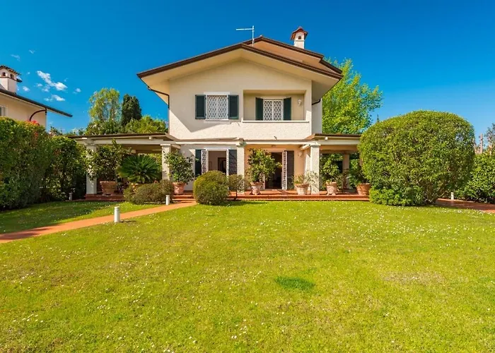 Annie * Forte dei Marmi